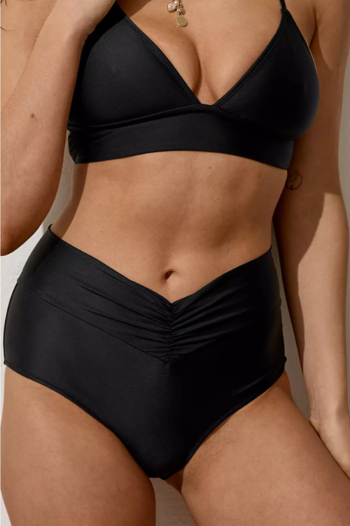 9 Best Swimsuits to Hide Belly Pooch That Still Feel Sexy (Smooth & Flatter) 9 Best Swimsuits to Hide Belly Pooch That Still Feel Sexy (Smooth & Flatter)