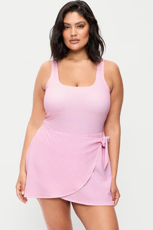 9 Best Swimsuits to Hide Belly Pooch That Still Feel Sexy (Smooth & Flatter) 9 Best Swimsuits to Hide Belly Pooch That Still Feel Sexy (Smooth & Flatter)