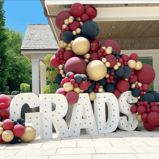 54 Genius Graduation Party Ideas that'll guarantee fun in 2022