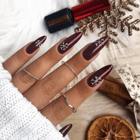 63 magical Christmas nail designs to get all the feels!