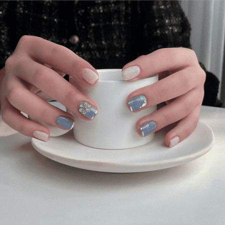 51 classy Winter nails you won't be able to take your eyes off