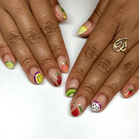 55 Creative but classic french tip nails to get a clean celebrity look 55 Creative but classic french tip nails to get a clean celebrity look