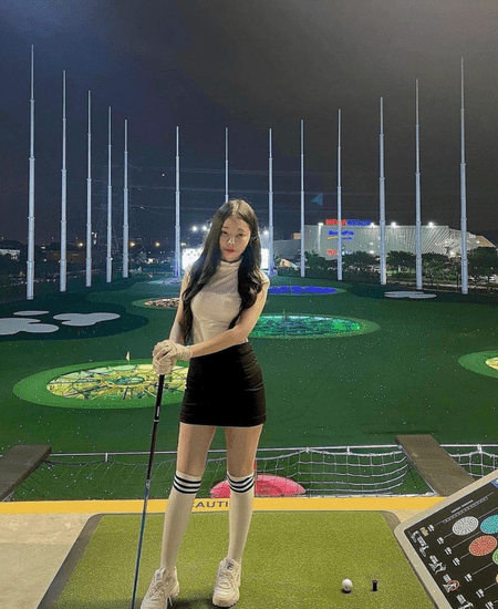 What to wear to top golf: for a date, party or family fun!