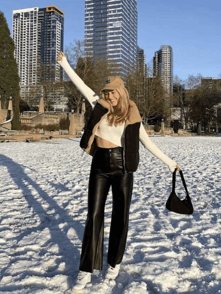 32 Baddie Winter Outfits that are HOT & won't let you freeze