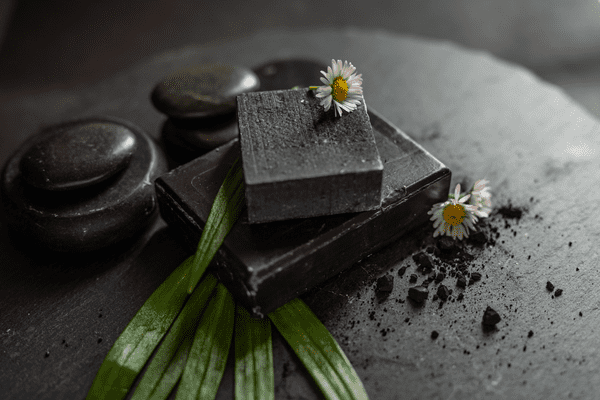 8 Benefits Of Charcoal Soap that'll make this soap an essential