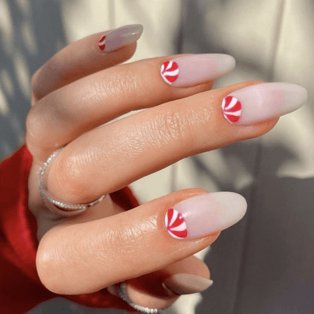 cute white Christmas nails