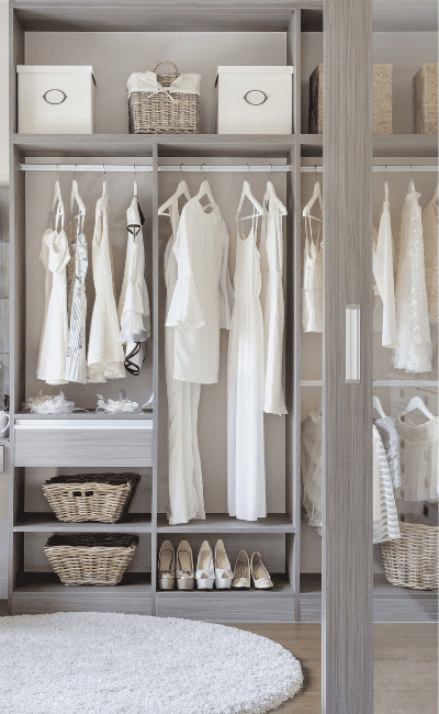 What is in a capsule wardrobe