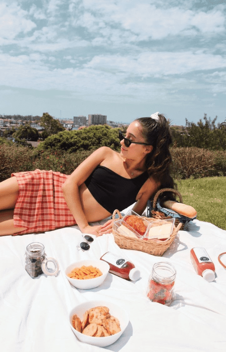 What to wear on a picnic date: outfits to impress!