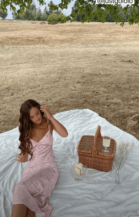 10 Cute AF Picnic Date Outfits to Make His Heart Flutter