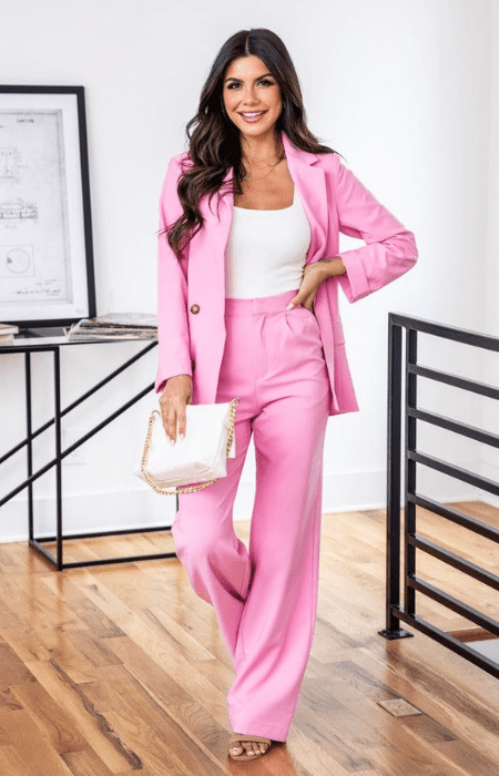 21 cutest Graduation outfit ideas To Stand Out on your special day