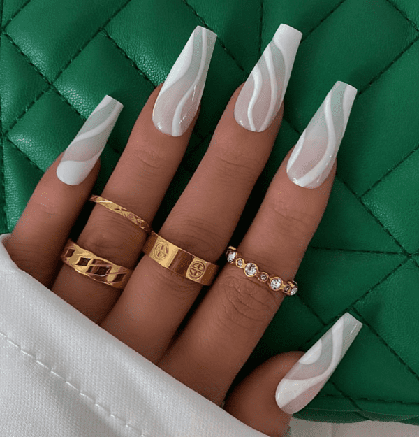 28 Stunning AF White Nails to slay your next manicure [hot & trending]