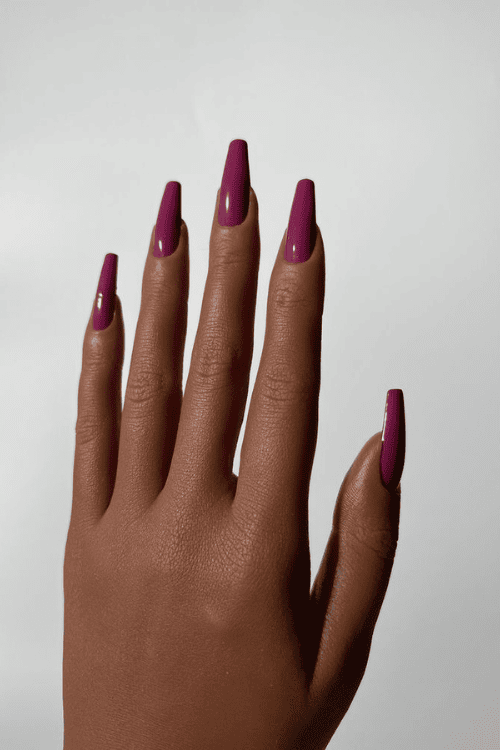 20 Outrageously Cute Fall Nail Colors for Dark Skin Beauties
