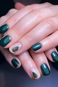 29 Christmas Gel Nails That'll Make You Sleigh The Holidays