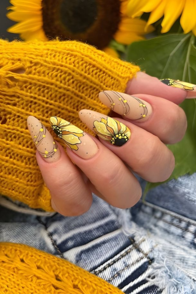 42 Summer-Ready Sunflower Nails To Literally Swoon Over