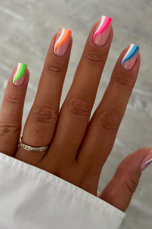 45 Unforgettably Chic Swirl Nails That Are Truly a Chef's Kiss!