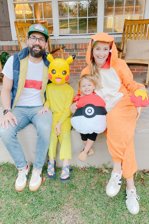 35 Hauntingly Fun Family Halloween Costumes That'll Blindly Wow the Neighbors!