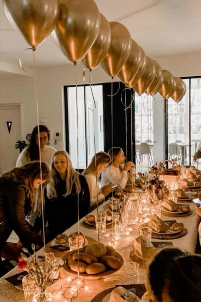 21 Fabulous Thanksgiving Decor Ideas That'll Make Your Home the Talk of the Turkey Town