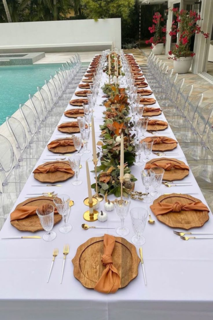 21 Fabulous Thanksgiving Decor Ideas That'll Make Your Home the Talk of the Turkey Town