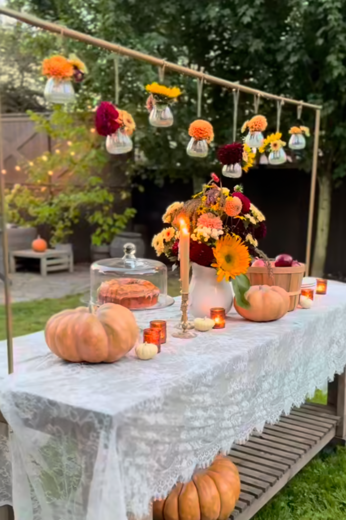 21 Fabulous Thanksgiving Decor Ideas That'll Make Your Home the Talk of the Turkey Town