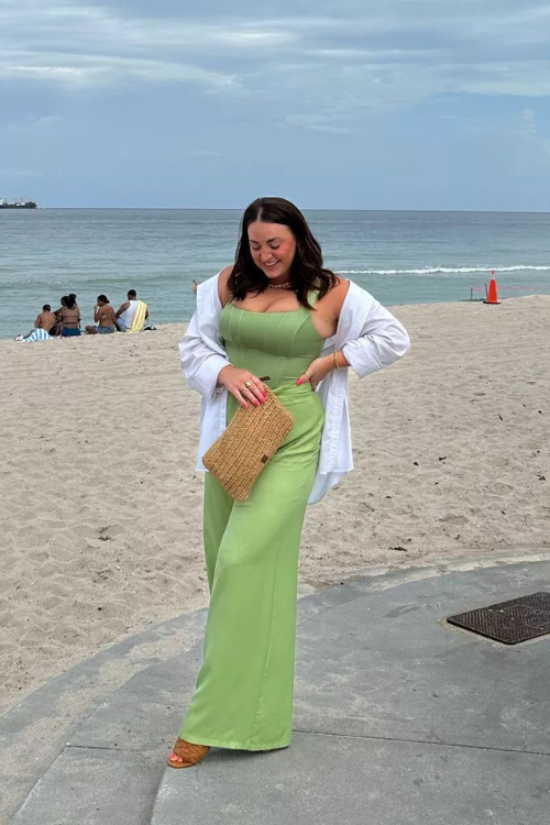 24 Bahamas Outfits to Make You the Star of Every Beach Pic!