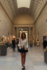 Casually Iconic Always 28 Museum Outfits That Are A Work Of Art