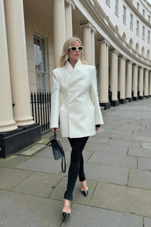 26 Boss-Girl Approved White Blazer Outfits That Instantly Look Expensive 26 Boss-Girl Approved White Blazer Outfits That Instantly Look Expensive