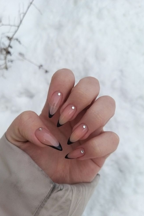 28 Black French Tip Nails That’ll Have You Booking a Nail Appointment ASAP 28 Black French Tip Nails That’ll Have You Booking a Nail Appointment ASAP