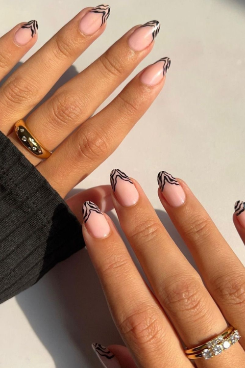 28 Black French Tip Nails That’ll Have You Booking a Nail Appointment ASAP 28 Black French Tip Nails That’ll Have You Booking a Nail Appointment ASAP