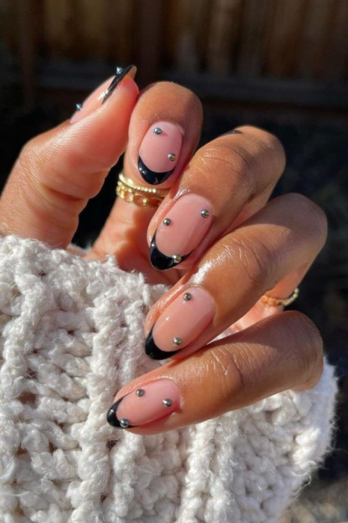 28 Black French Tip Nails That’ll Have You Booking a Nail Appointment ASAP 28 Black French Tip Nails That’ll Have You Booking a Nail Appointment ASAP