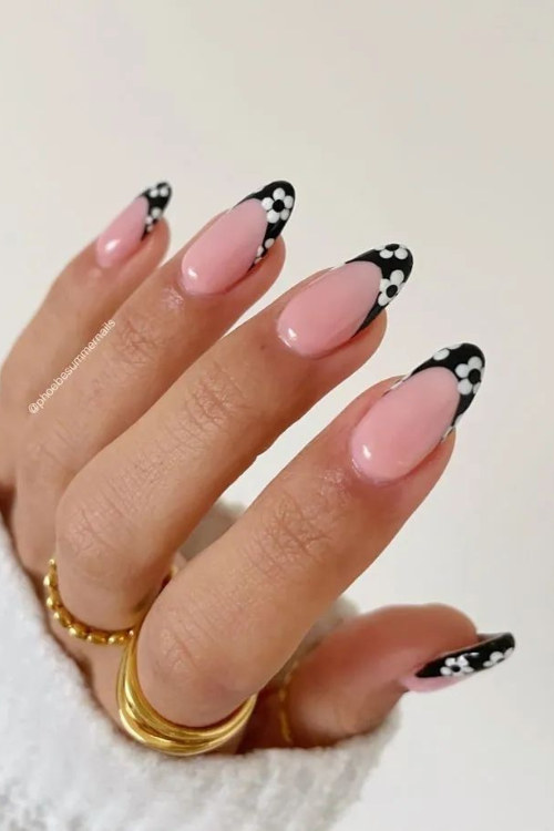 28 Black French Tip Nails That’ll Have You Booking a Nail Appointment ASAP 28 Black French Tip Nails That’ll Have You Booking a Nail Appointment ASAP