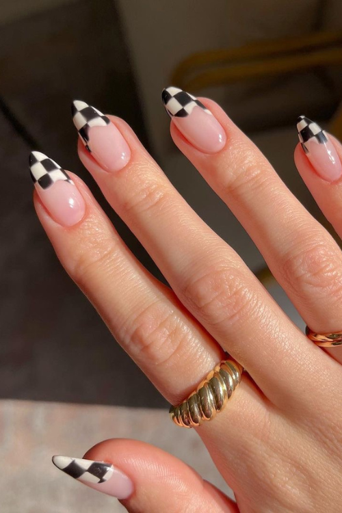 28 Black French Tip Nails That’ll Have You Booking a Nail Appointment ASAP 28 Black French Tip Nails That’ll Have You Booking a Nail Appointment ASAP