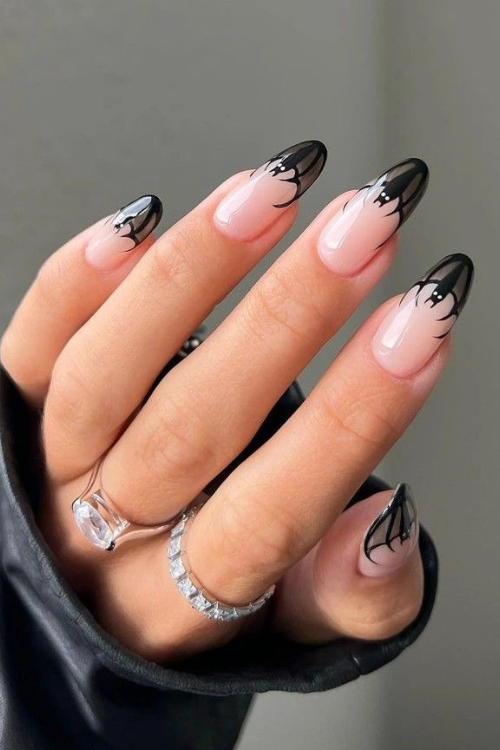 28 Black French Tip Nails That’ll Have You Booking a Nail Appointment ASAP 28 Black French Tip Nails That’ll Have You Booking a Nail Appointment ASAP