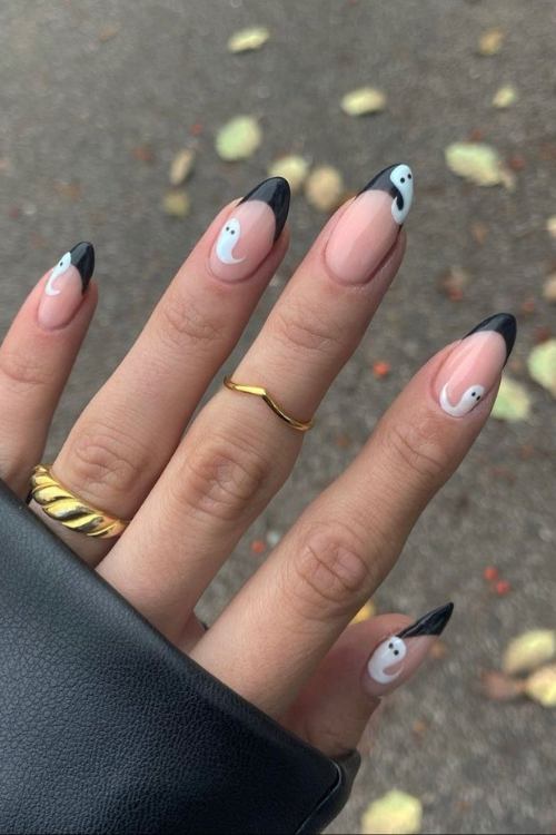 28 Black French Tip Nails That’ll Have You Booking a Nail Appointment ASAP 28 Black French Tip Nails That’ll Have You Booking a Nail Appointment ASAP