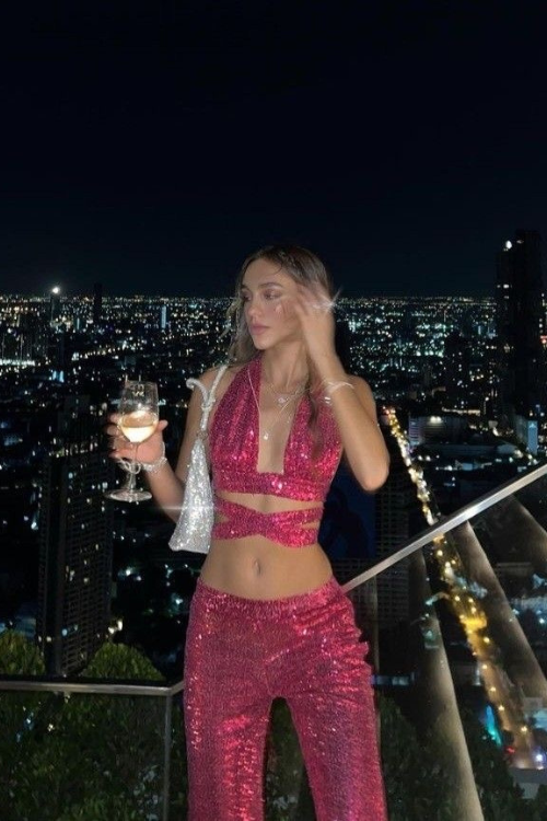 33 Hottest Casino Outfits That Guarantee All Eyes on You 33 Hottest Casino Outfits That Guarantee All Eyes on You