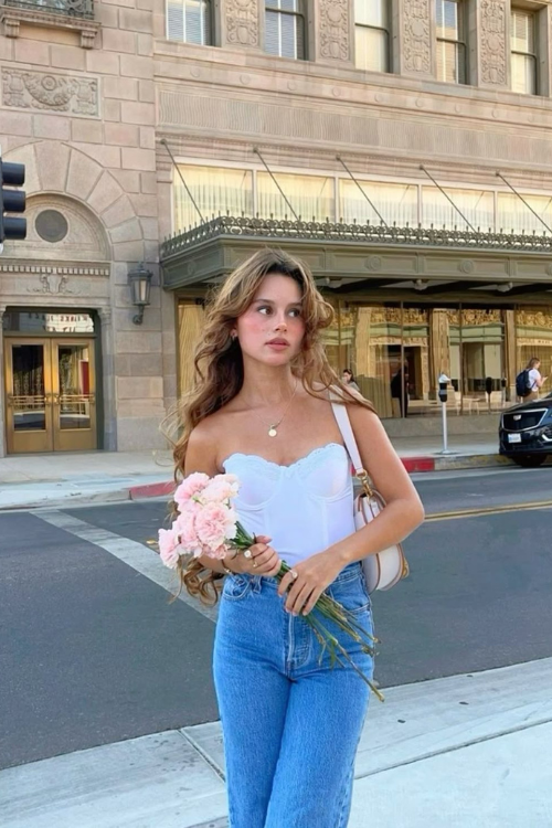 The 28 Coquette Outfits Every Romantic It-Girl Is Wearing Right Now The 28 Coquette Outfits Every Romantic It-Girl Is Wearing Right Now