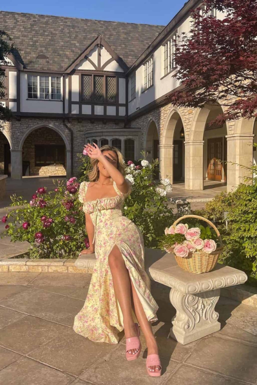 The 28 Coquette Outfits Every Romantic It-Girl Is Wearing Right Now The 28 Coquette Outfits Every Romantic It-Girl Is Wearing Right Now