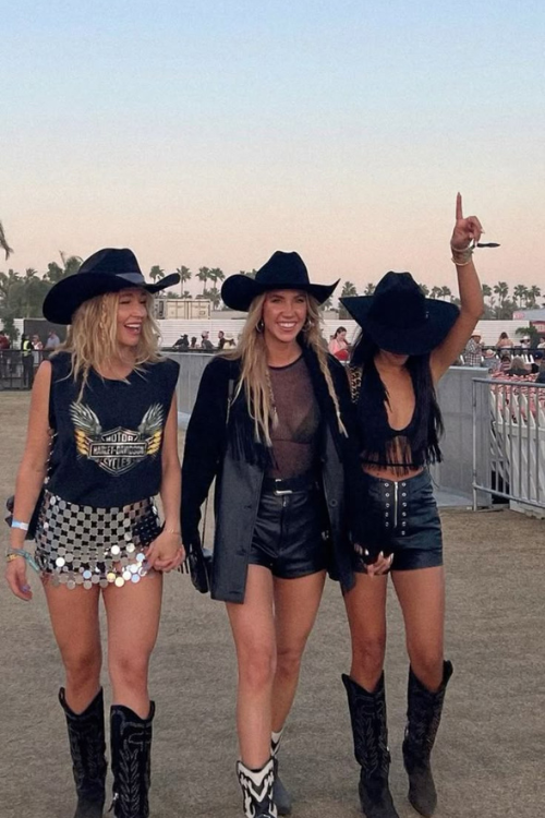 37 Fun and Flirty Country Concert Outfits to Literally Slay the Hoedown