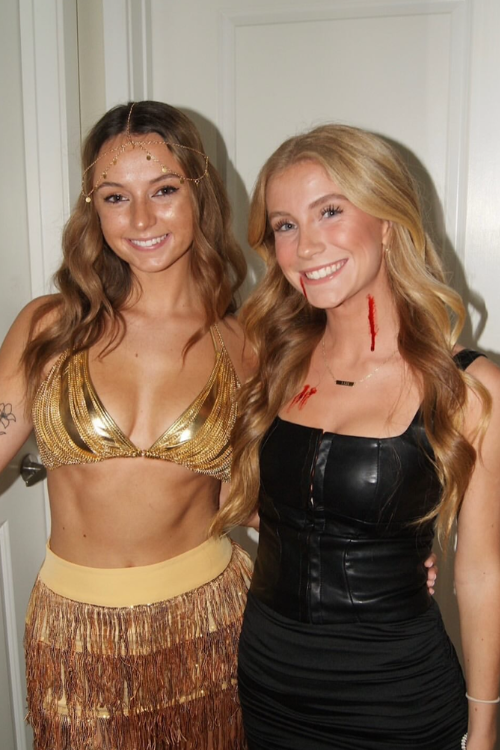 46 Duo Halloween Costumes So Iconic, They Might Break the Internet