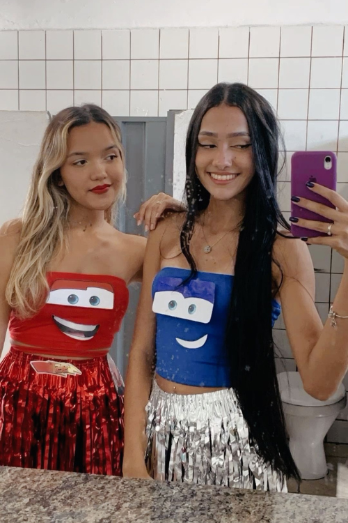 46 Duo Halloween Costumes So Iconic, They Might Break the Internet