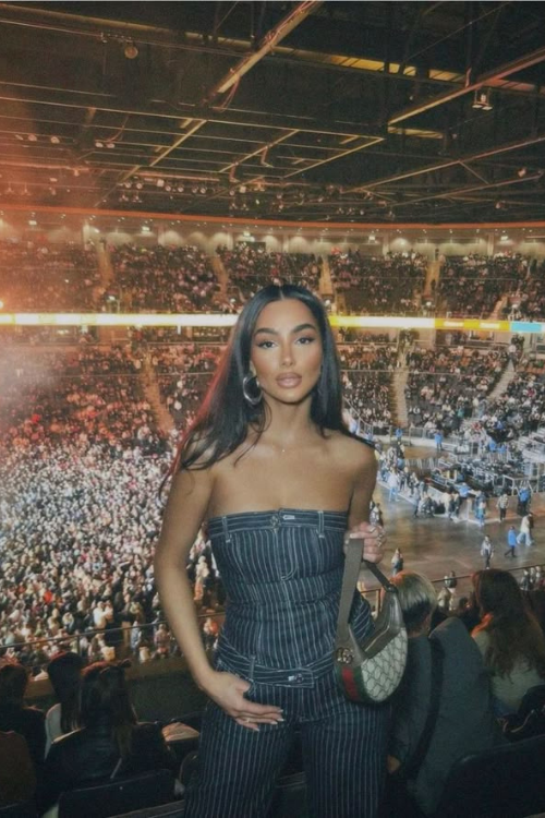 30 Kickass Concert Outfits for Summer to Rock Out in Style!