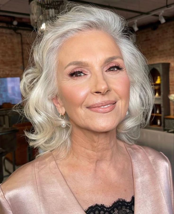 14 Serious Style Mistakes That Make You Look Older Instantly (and How to Fix Them!)