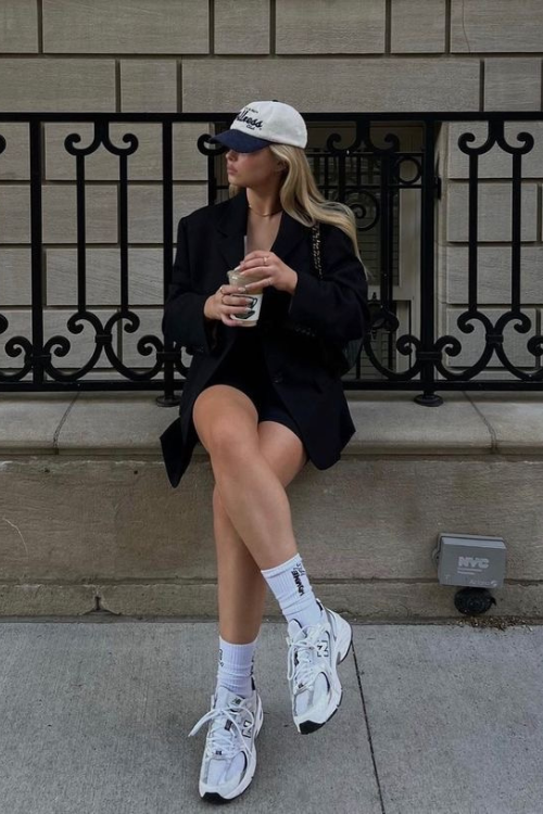 18 Hot All-Black Outfits That’ll Have You Owning Every Room, Silently