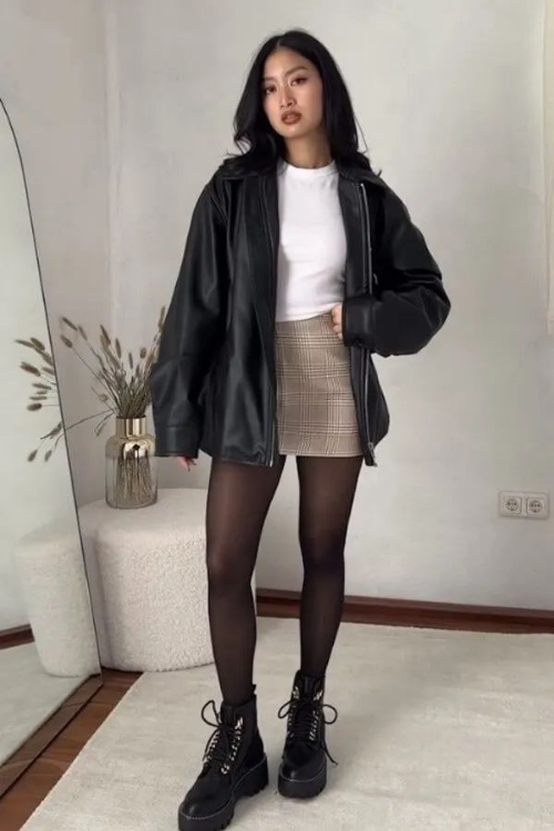 23 Ankle Boots Outfits Too Hot to Be Walking the Sidewalk In