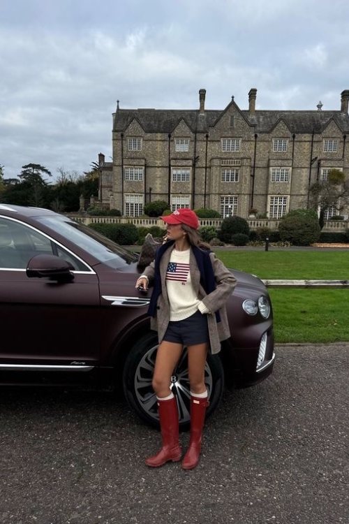 15 Hunter Boots Outfits That Prove Wet Weather Can Still Be a Serve