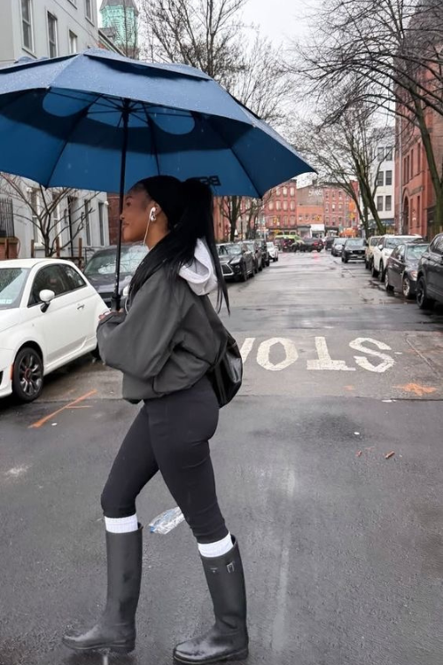 15 Hunter Boots Outfits That Prove Wet Weather Can Still Be a Serve