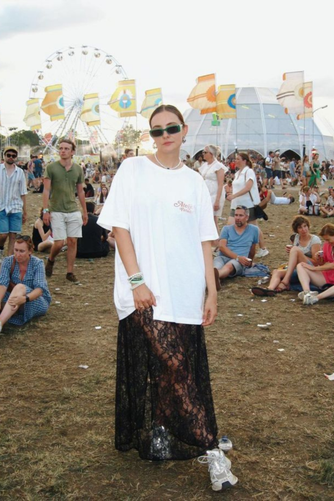 33 Smokin’ Hot Lollapalooza Outfits That’ll Have All Eyes on You 33 Smokin’ Hot Lollapalooza Outfits That’ll Have All Eyes on You