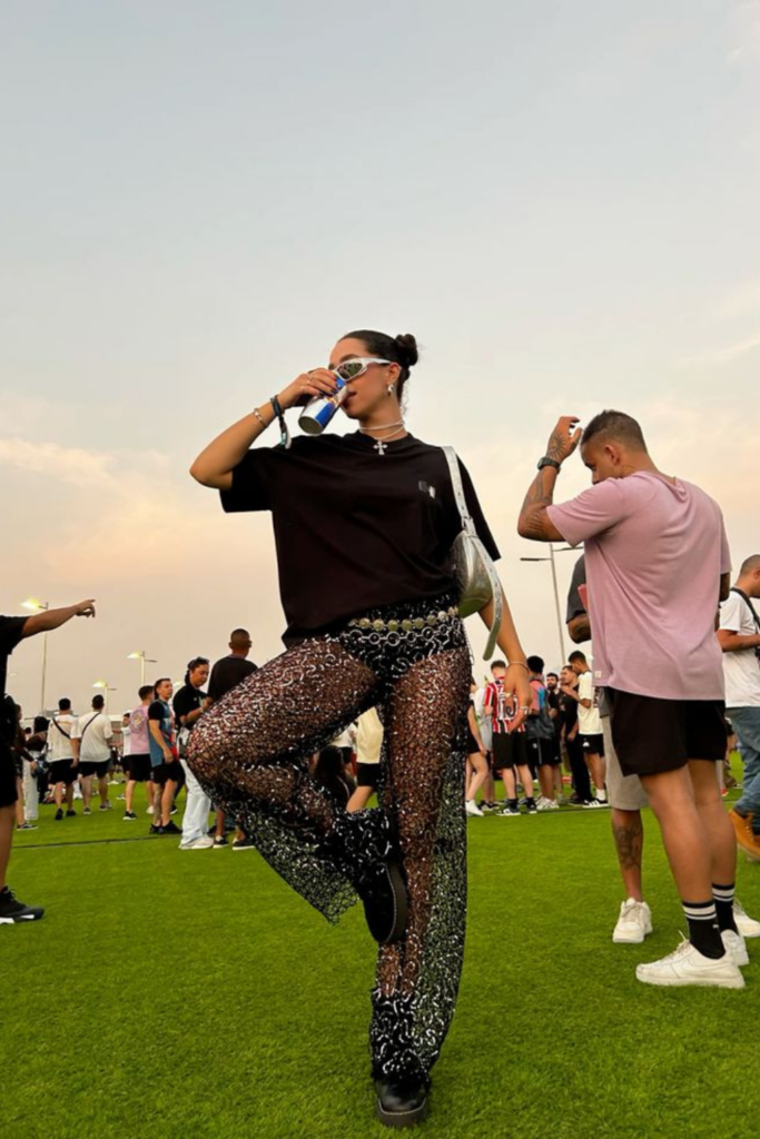 33 Smokin’ Hot Lollapalooza Outfits That’ll Have All Eyes on You 33 Smokin’ Hot Lollapalooza Outfits That’ll Have All Eyes on You