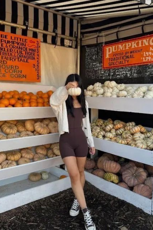23 Cute Pumpkin Patch Outfits to like the Lead in a Netflix Autumn Rom-Com