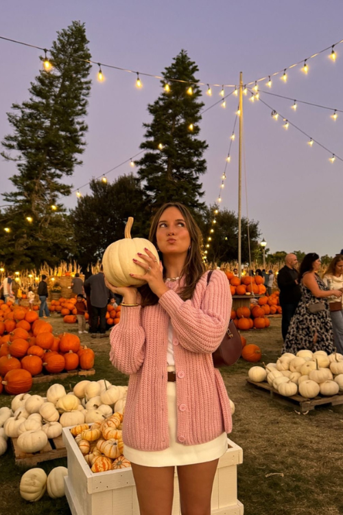 23 Cute Pumpkin Patch Outfits to like the Lead in a Netflix Autumn Rom-Com