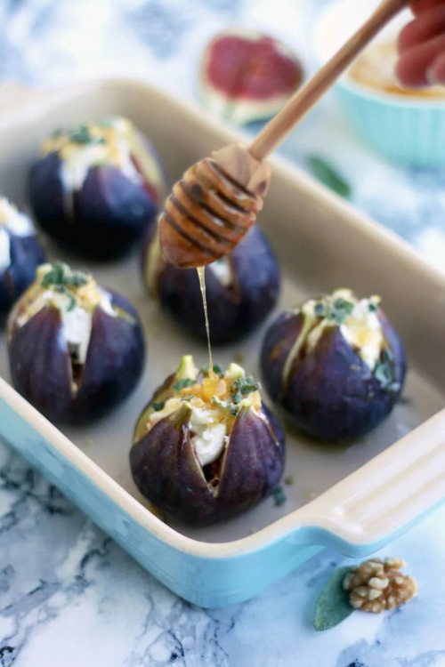 33 Easy Thanksgiving Appetizers That’ll Steal the Show (Sorry, Turkey)